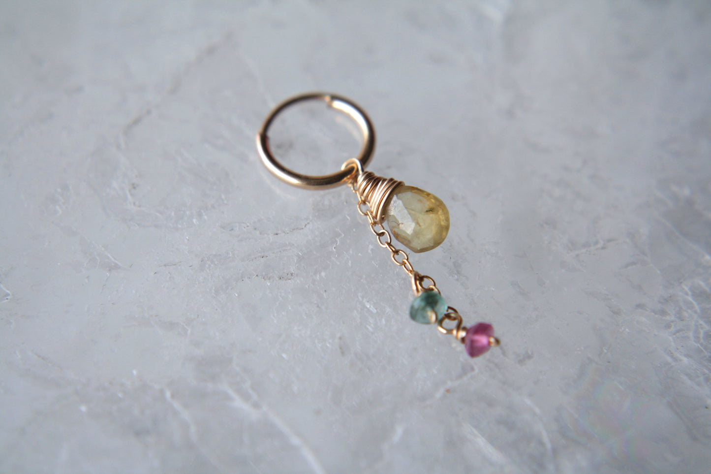 Piercings piedra con cadenita