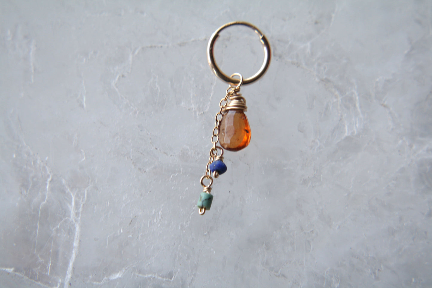 Piercings piedra con cadenita