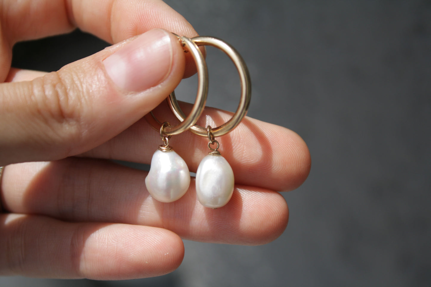 Arracadas Simple Gold Perla Barroca