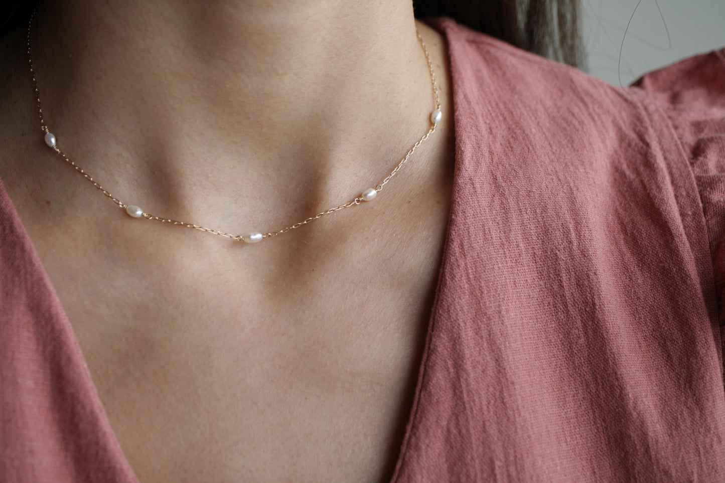 Collar Freckles Perla y Aguamarina