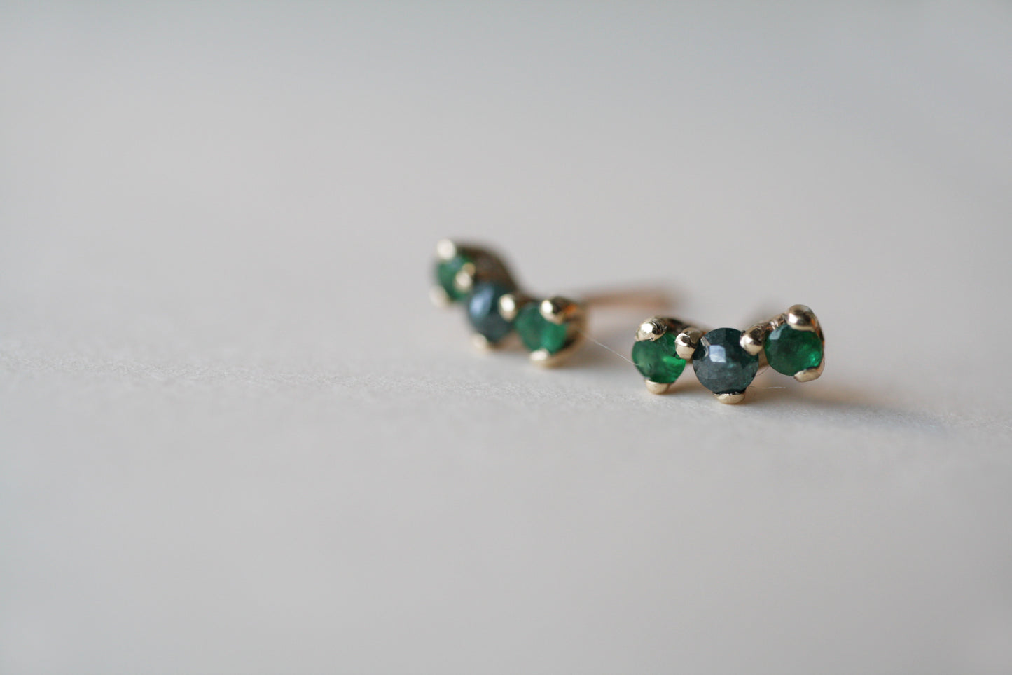 Arya Studs Green Fine