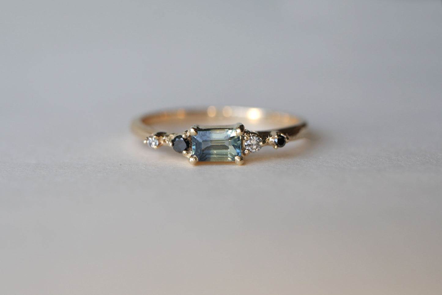 Anillo Amanda Zafiro bicolor