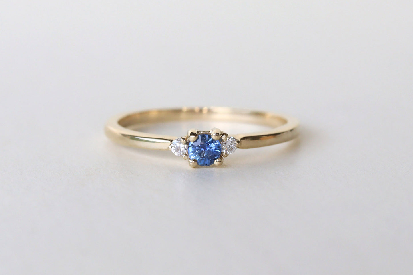 Anillo Amelia Zafiro Azul