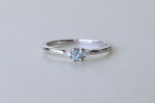 Anillo Amelia Zafiro Platino