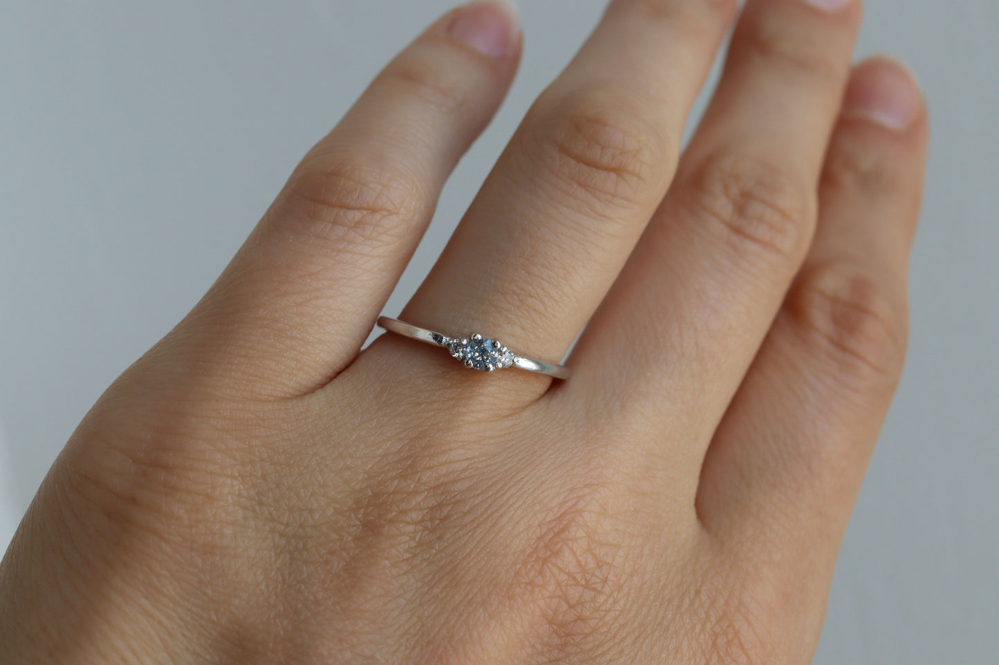 Anillo Amelia Zafiro Platino