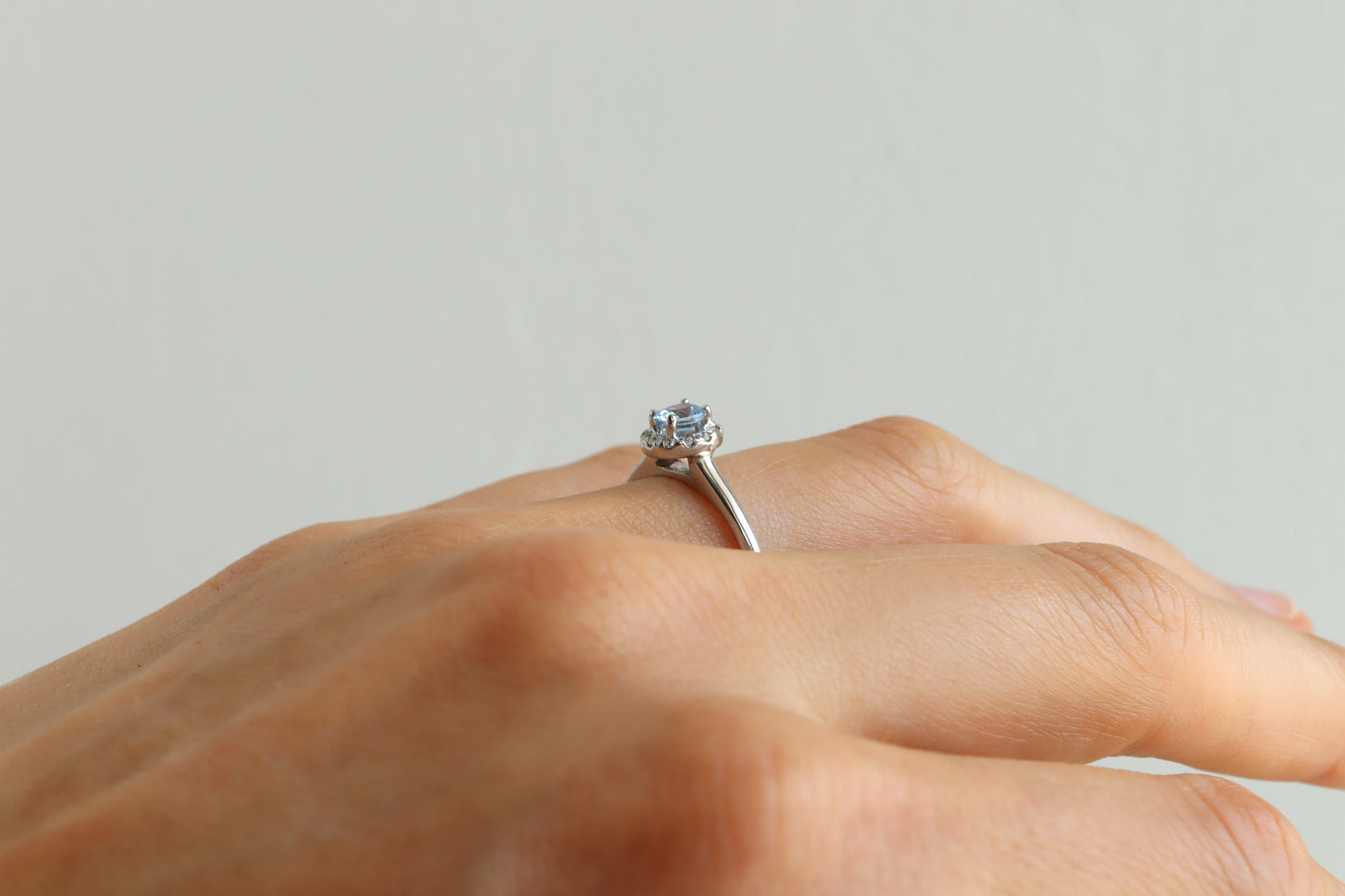 Anillo Celeste III Zafiro Platino 0.46cts Bridal