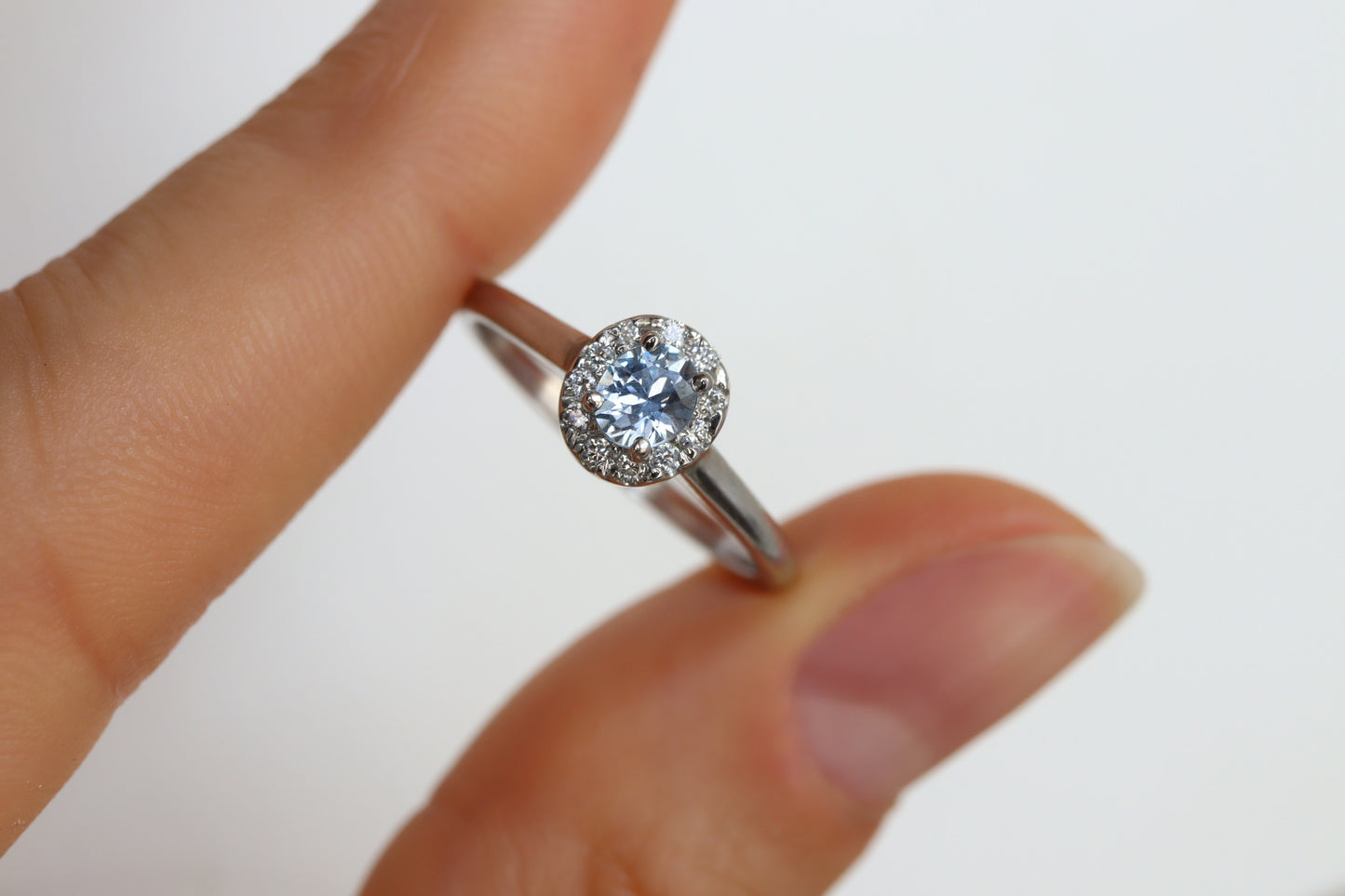 Anillo Celeste III Zafiro Platino 0.46cts Bridal