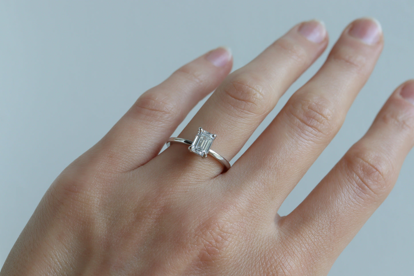 Anillo Danya Diamante Emerald 1.02cts Bridal