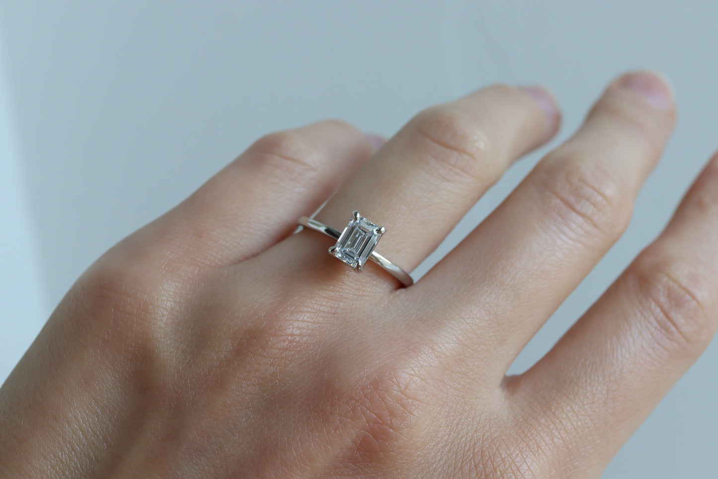 Anillo Danya Diamante Emerald 1.02cts Bridal