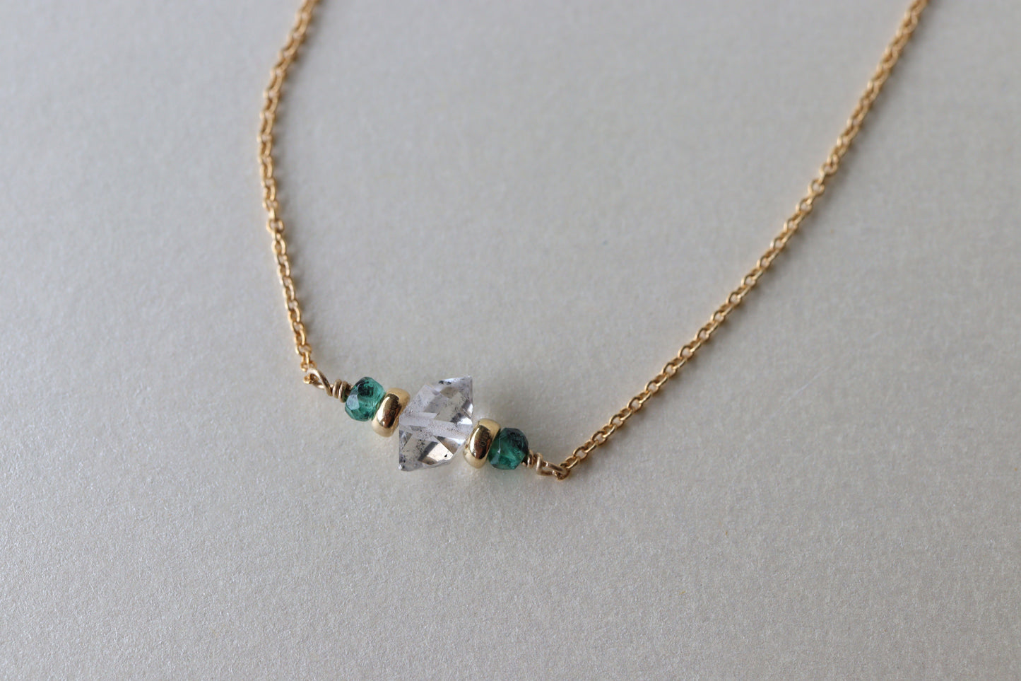 Collar Herkimer Emerald Bar