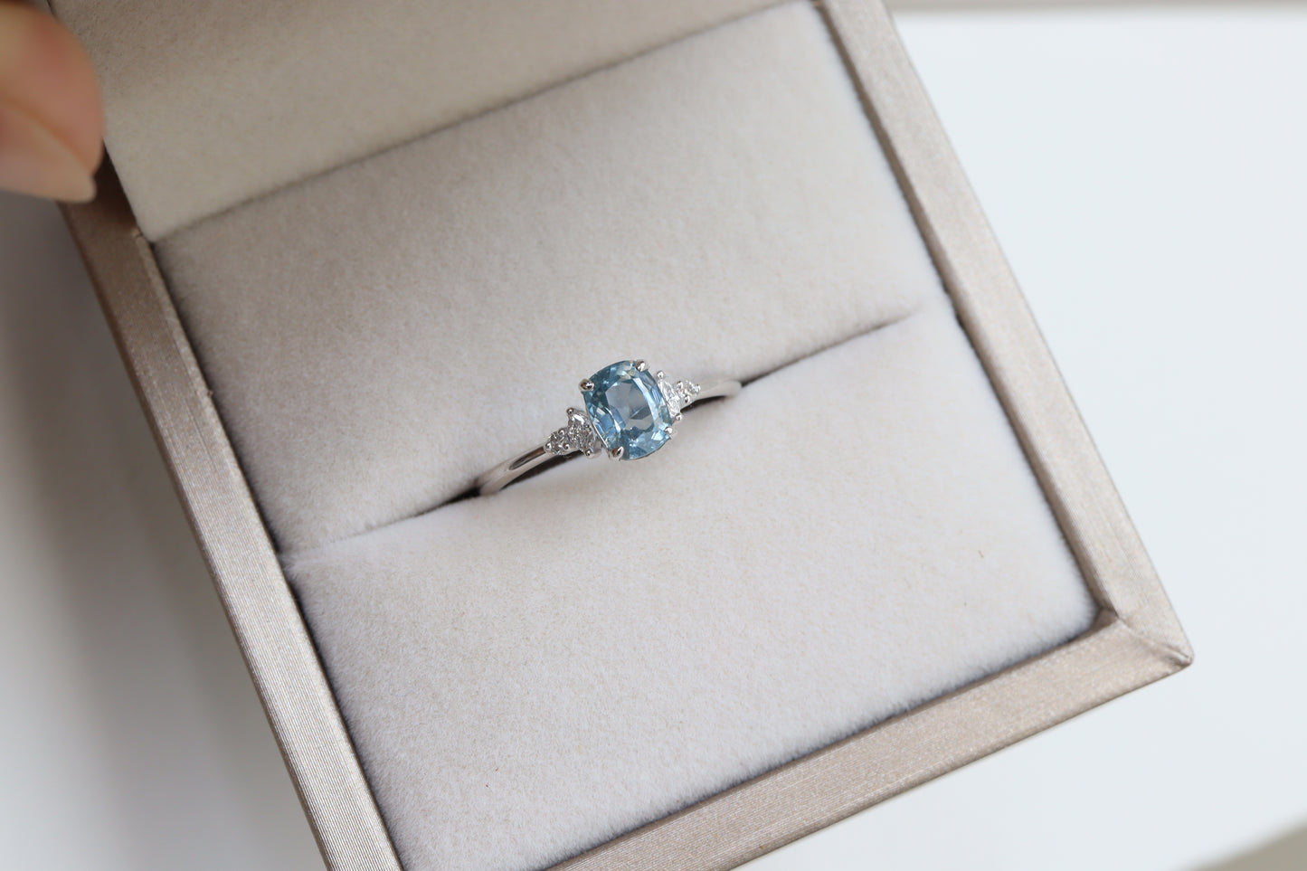 Anillo Matilde Zafiro Baby Blue 1.07cts Bridal