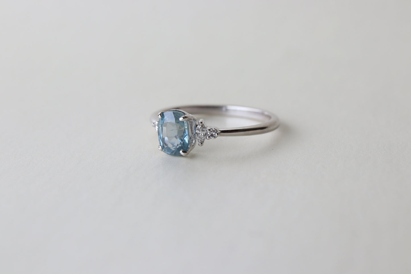 Anillo Matilde Zafiro Baby Blue 1.07cts Bridal