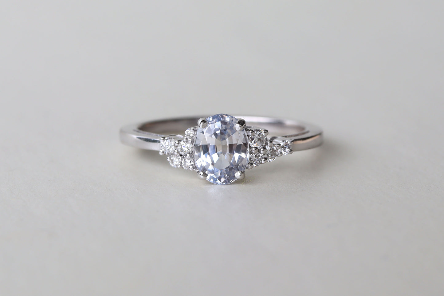 Anillo Nebula Zafiro Platino 1.30cts Bridal