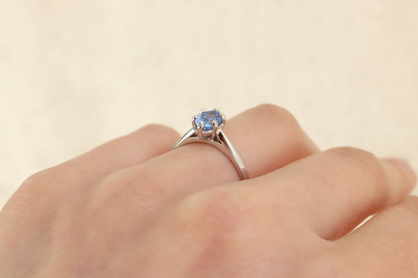 Anillo Regina Zafiro Azul 1.02cts Bridal