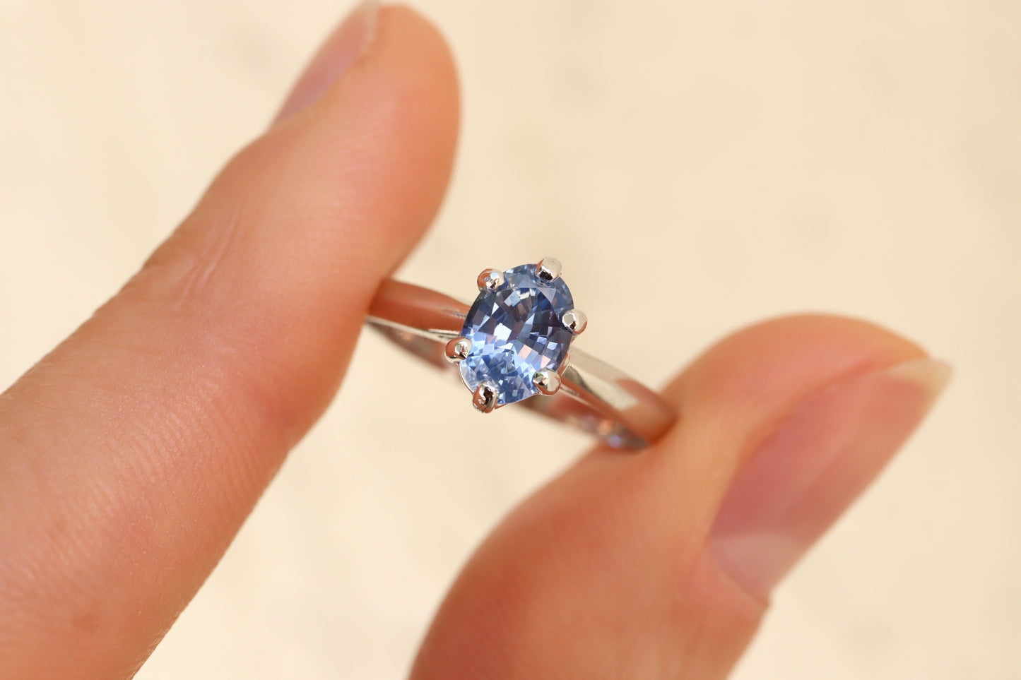 Anillo Regina Zafiro Azul 1.02cts Bridal