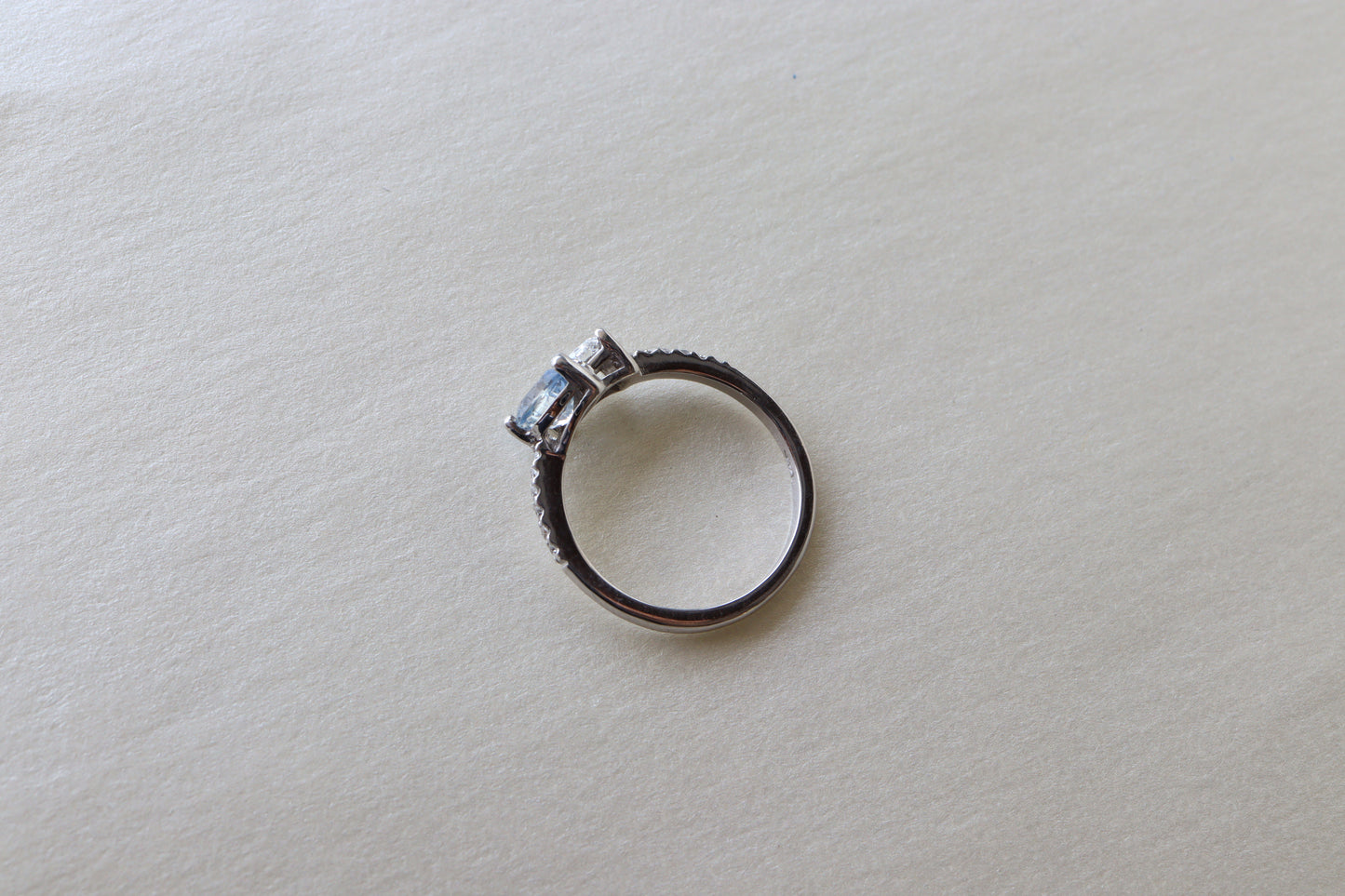 Anillo Ros Zafiro Platino y Diamantes Bridal