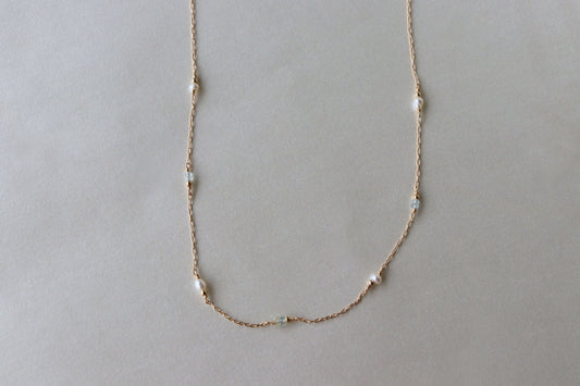 Collar Freckles Perla y Aguamarina