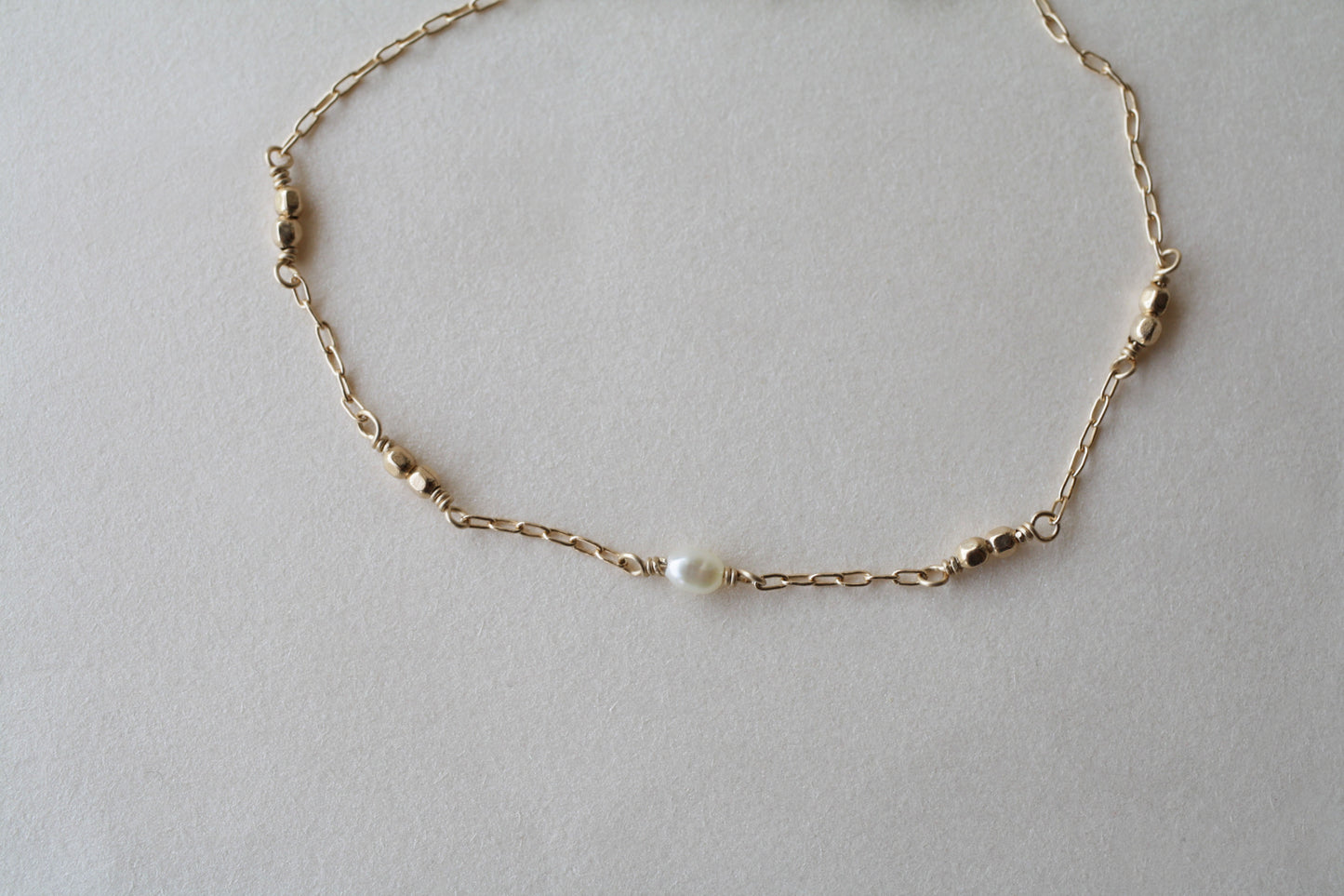 Pulsera Sofia Pearl and Gold