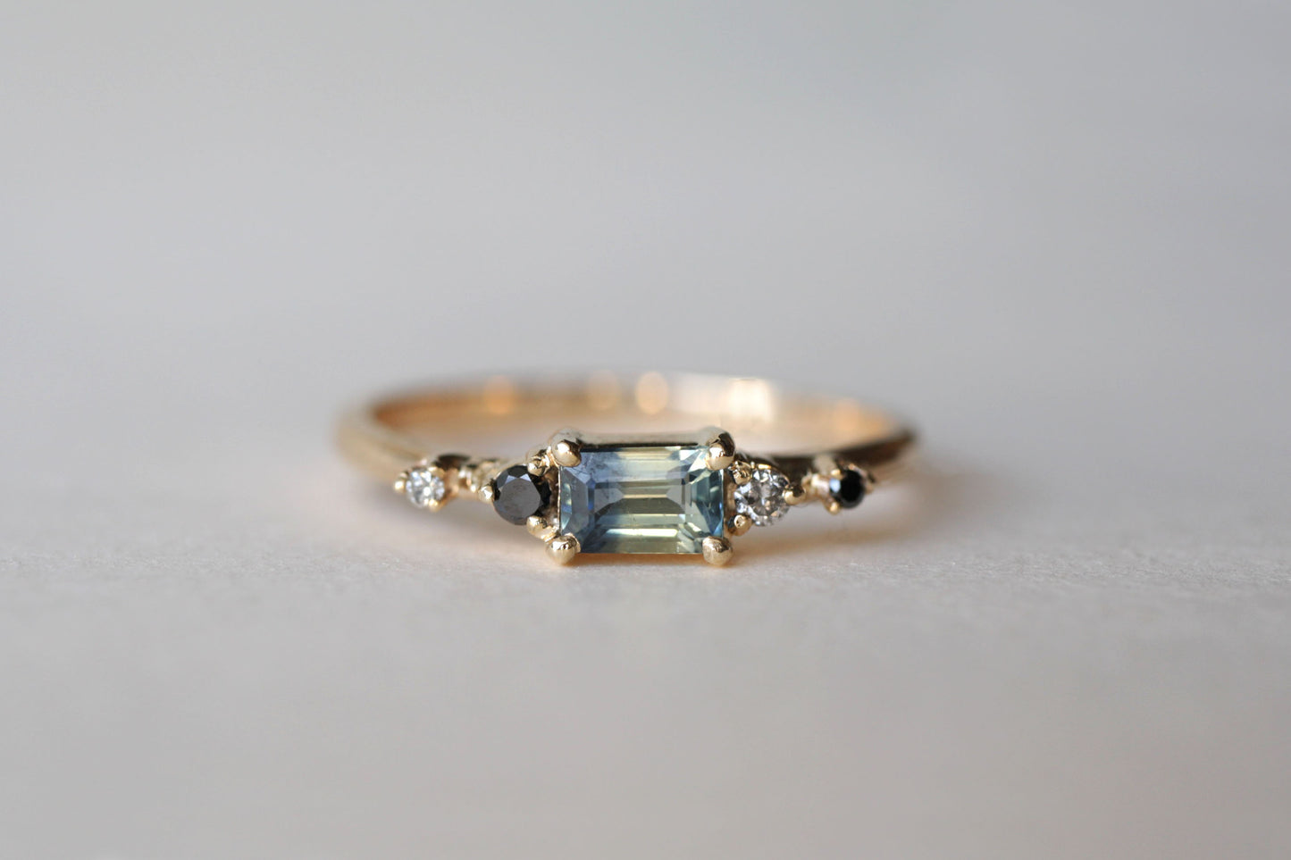Anillo Amanda Zafiro bicolor